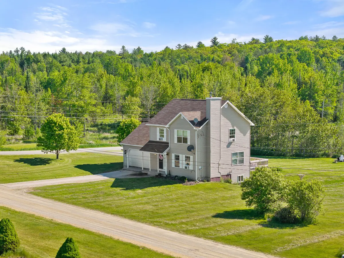 4 Maefield Lane, Hudson, ME 04449 - #1