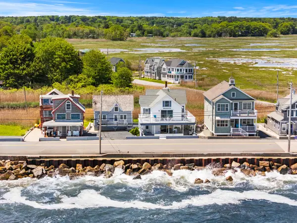 403 Webhannet Drive, Wells, ME 04090