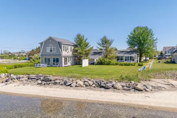 82 King Street, Scarborough, ME 04074