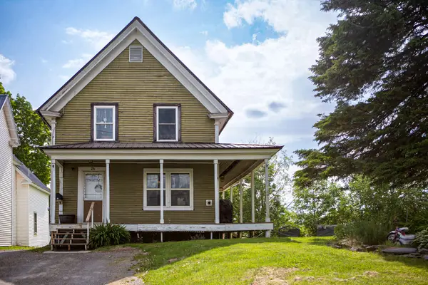 24 Florence Avenue, Houlton, ME 04730