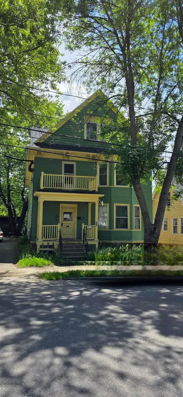99 College Street, Lewiston, ME 04240