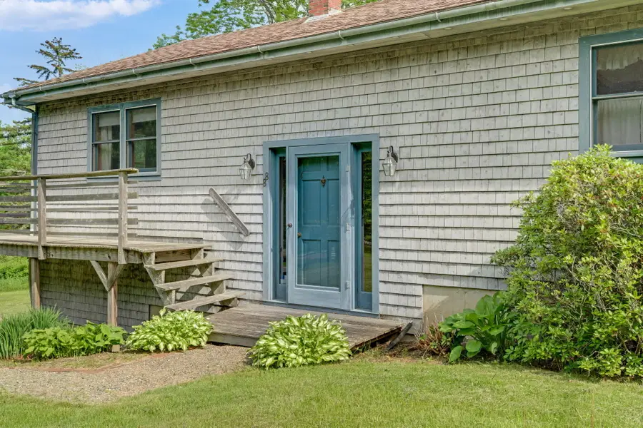 88 Gurney Street, Rockport, ME 04856 - #3