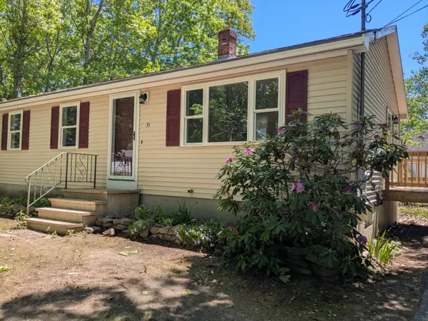 35 Pierce Avenue, Sanford, ME 04073