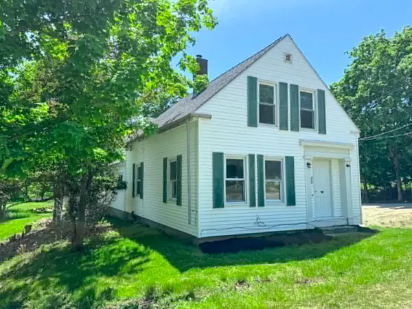 20 Canal Street, Machias, ME 04654