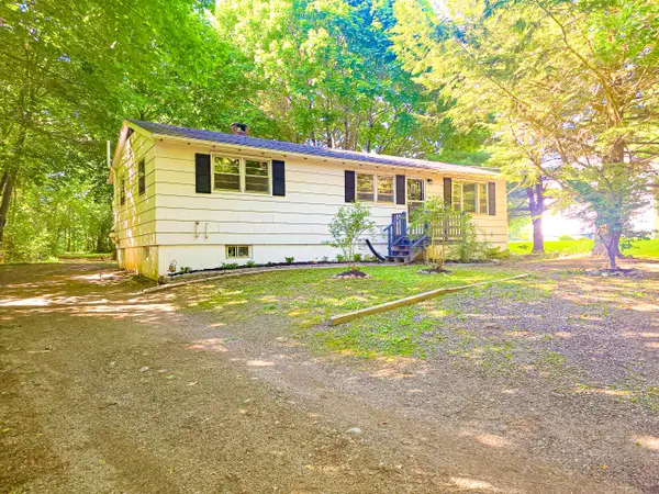 26 Old County Road, Hampden, ME 04444