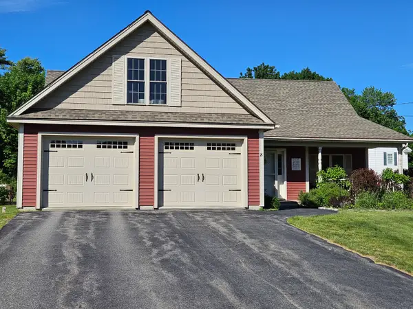 8 Chickadee Lane, Hampden, ME 04444