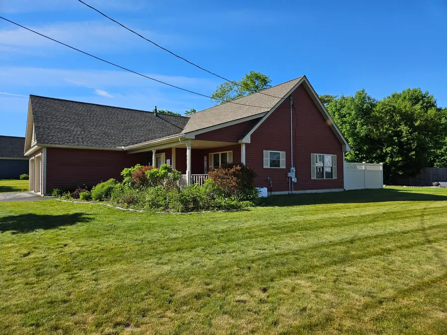 8 Chickadee Lane, Hampden, ME 04444 - #3