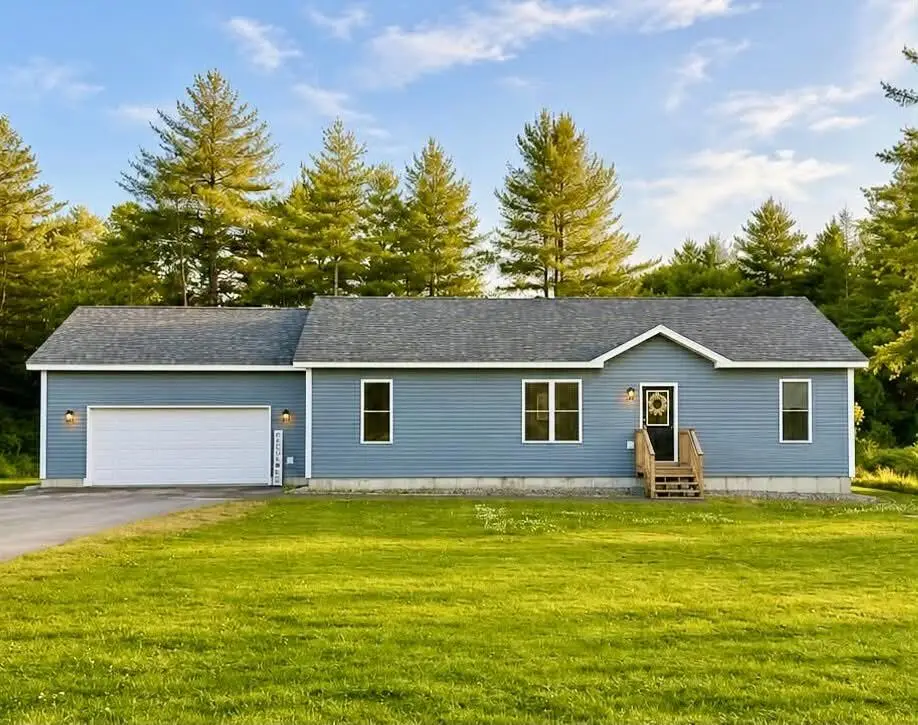 28 Coe Street, Auburn, ME 04210 - #1