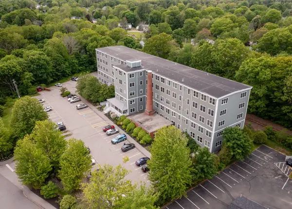 18 Park Street #405, Saco, ME 04072
