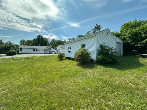 321 North Berwick Road, Wells, ME 04090