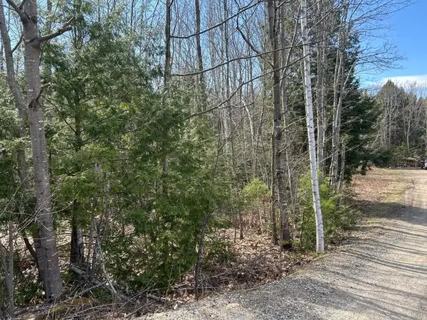 8 Beaulieu Drive, Windham, ME 04062