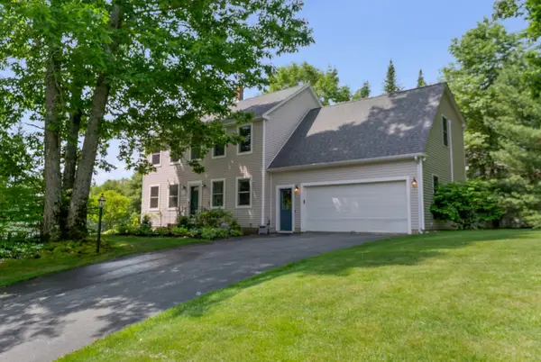 19 Bradford Drive, Gorham, ME 04038