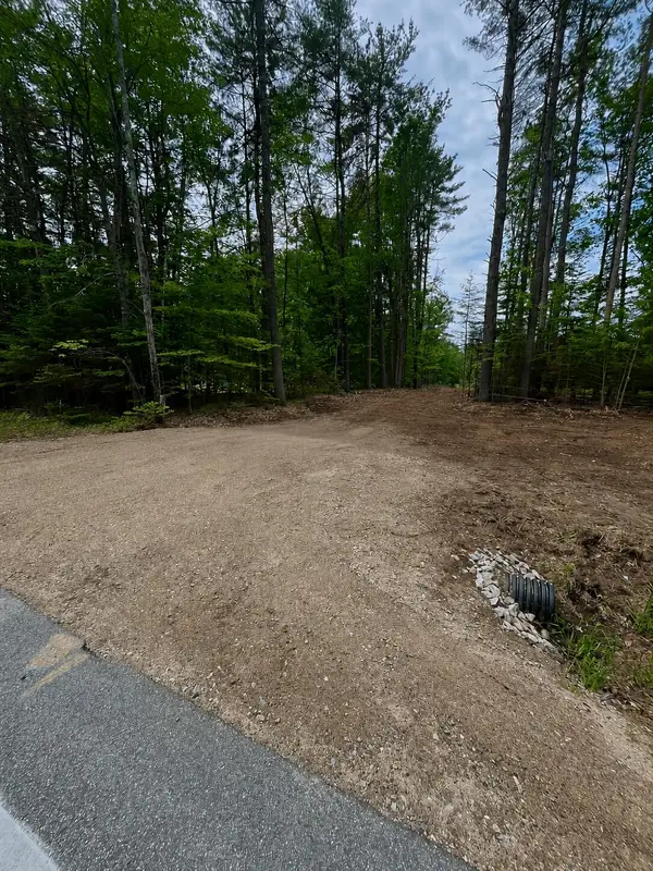 8-3 Turner Street, Buckfield, ME 04220