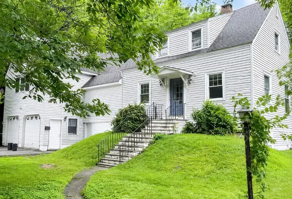 56 Gammon Avenue, Auburn, ME 04210