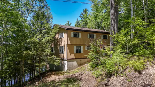 121 Ridgeway Circle, Waterboro, ME 04061
