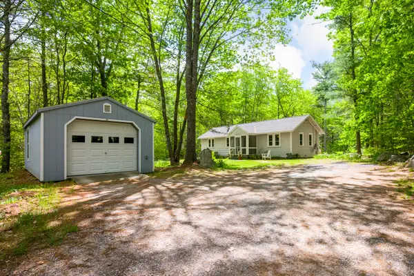 17 Eagle Lane, Damariscotta, ME 04543