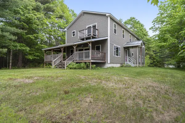 21 Burns Drive, Clinton, ME 04927