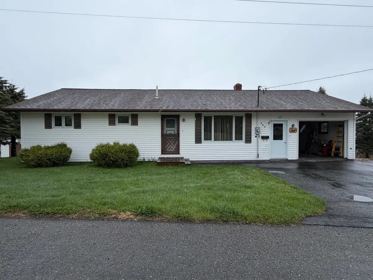 207 7th Avenue, Madawaska, ME 04756 - #1