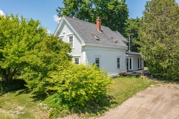 26 Kaler Street, Winterport, ME 04496