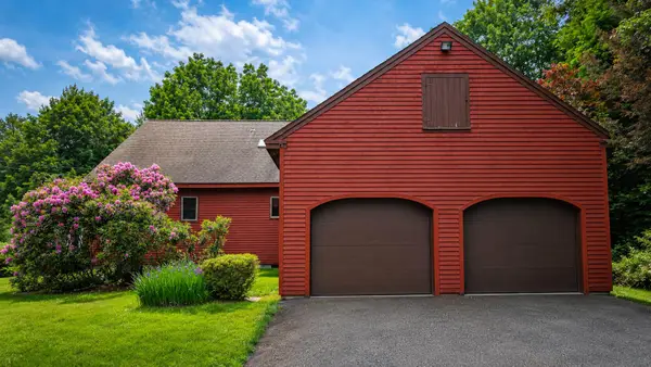 23 Raymond Hill Road, Raymond, ME 04071