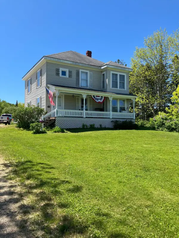 110 Us Route #1, Robbinston, ME 04671