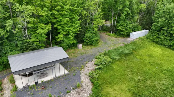 22 Monument Road, Abbot, ME 04406