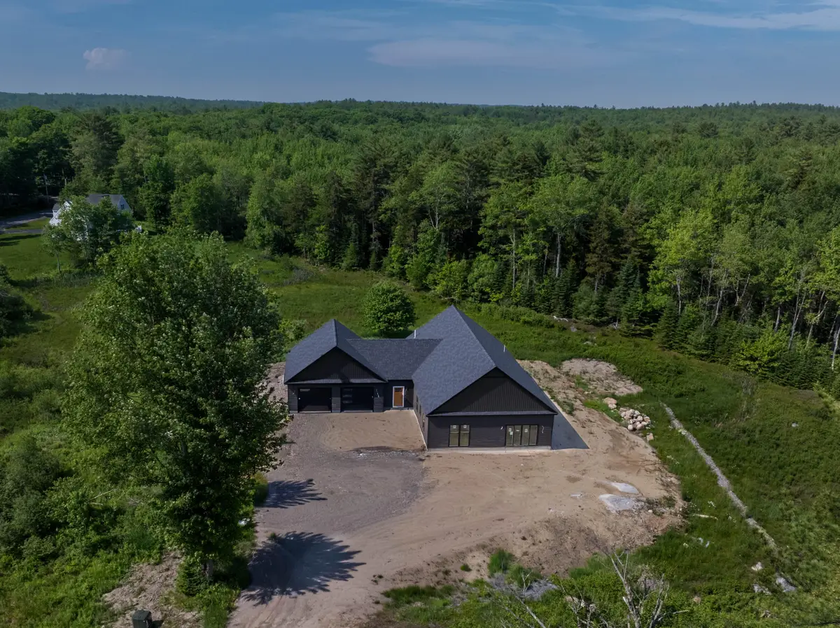 40 Smiling Acres Drive, Freeport, ME 04032 - #1