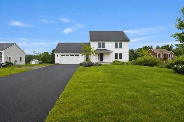 39 Snowberry Drive, Gorham, ME 04038