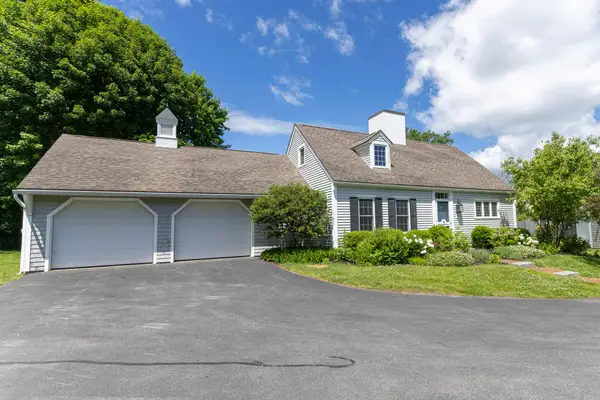 8 Sand Pebble Way #8, South Portland, ME 04106