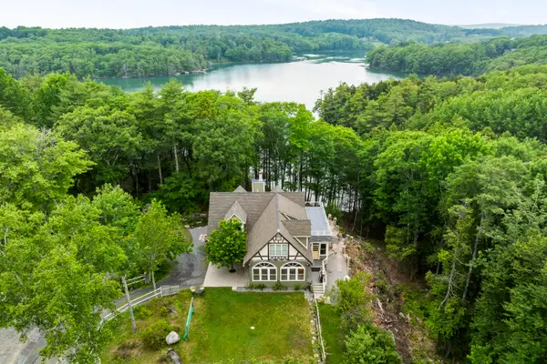 33 Neighba Lane, Boothbay, ME 04537