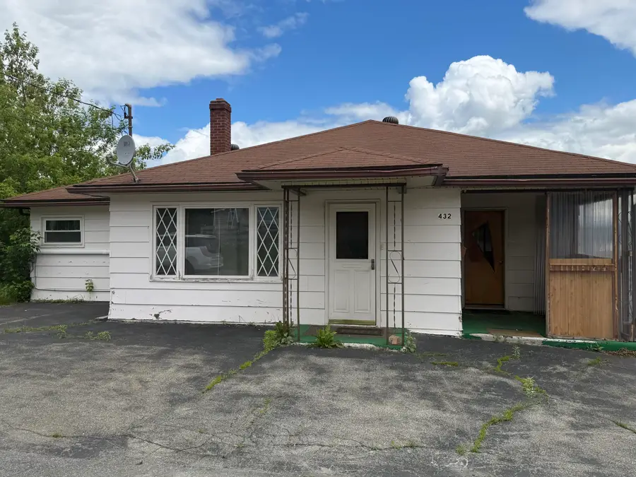 432 St Thomas Street, Madawaska, ME 04756 - #3