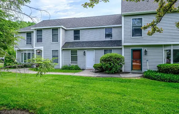 18 Appleledge Drive #B, Portland, ME 04103