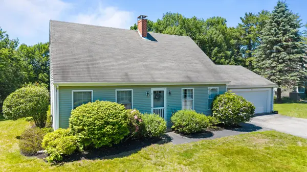 19 Hillcrest Street, Hallowell, ME 04347