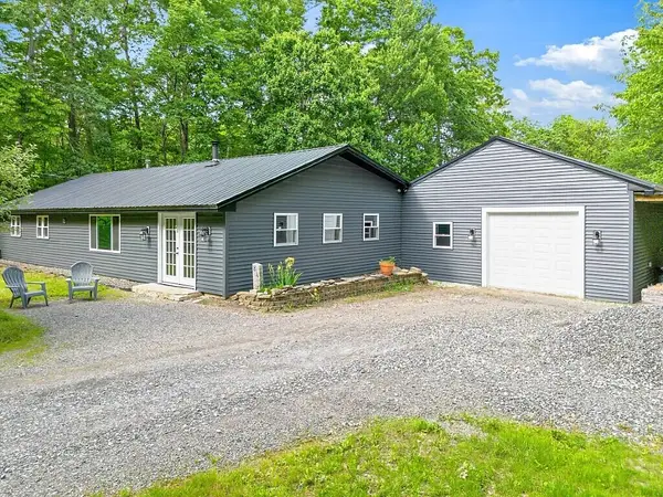 84 Sandy Point Road, Vassalboro, ME 04989
