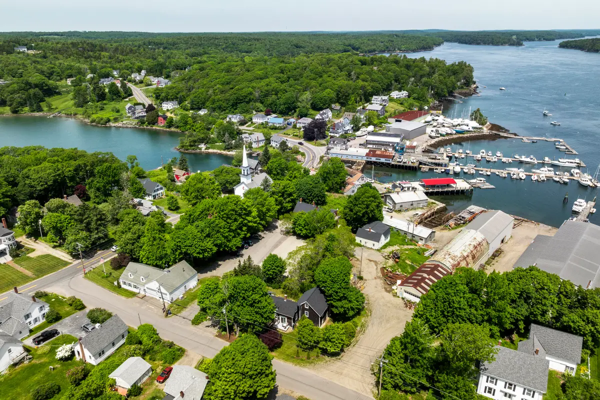 10 School Street, Boothbay, ME 04544 - #1