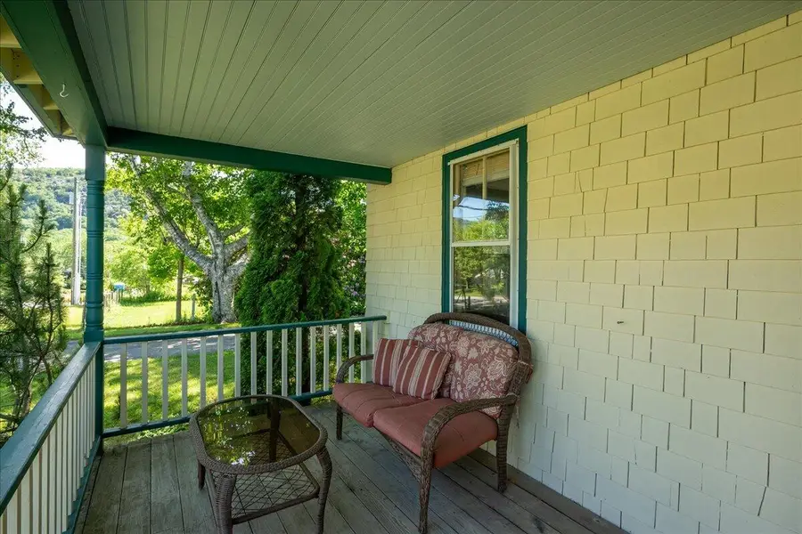 6 Thomas Street, Camden, ME 04843 - #2