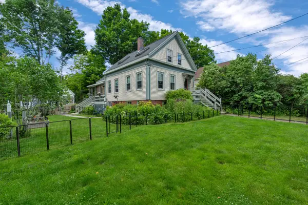 1 Cross Street, Richmond, ME 04357