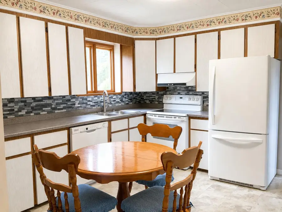 495 Riverview Street, Madawaska, ME 04756 - #2