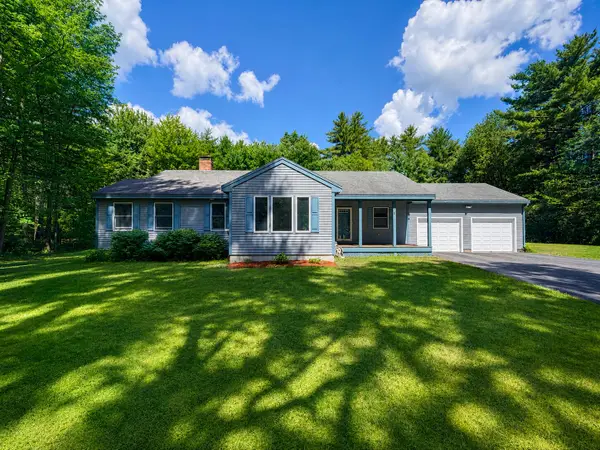 1 Bartlett Pines Drive, Waterboro, ME 04030