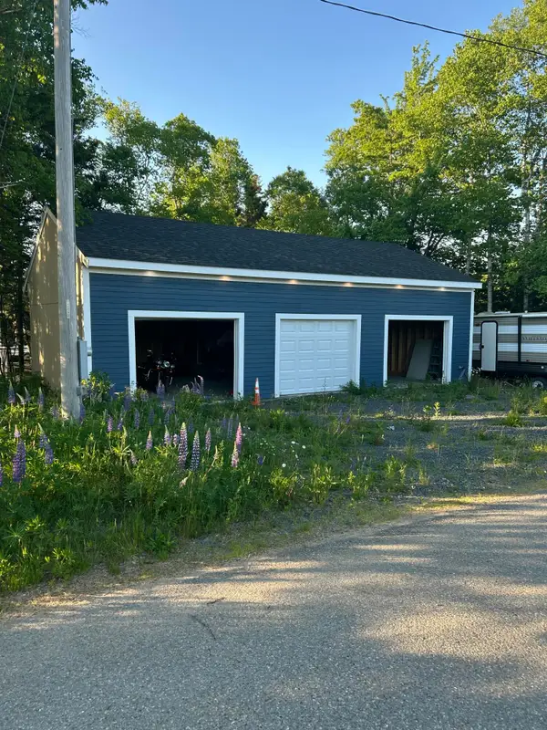 3 Deeks Street, Eastport, ME 04631