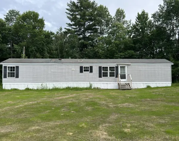 1535 Bangor Road, Clinton, ME 04927
