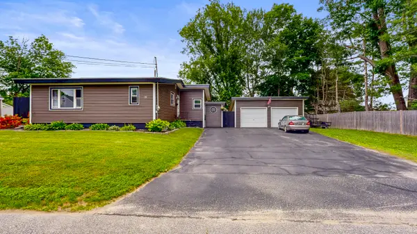 26 Columbia Street, Lewiston, ME 04240
