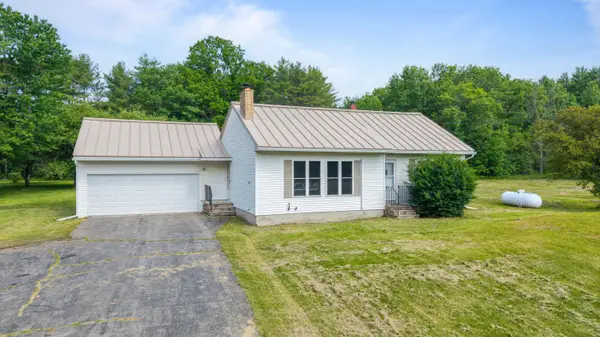 28 N Main Street, Burnham, ME 04922