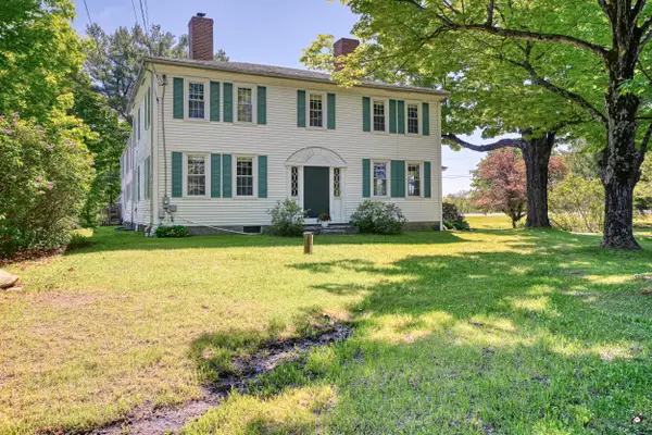 17 Cushnoc Road, Vassalboro, ME 04989