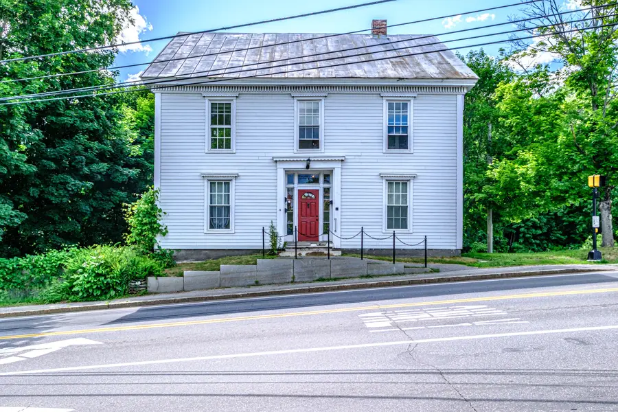 34 Main Street, Topsham, ME 04086 - #2
