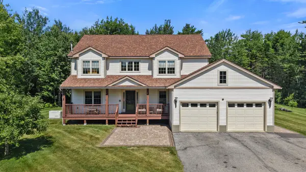 5 Brookfield Drive, Holden, ME 04429