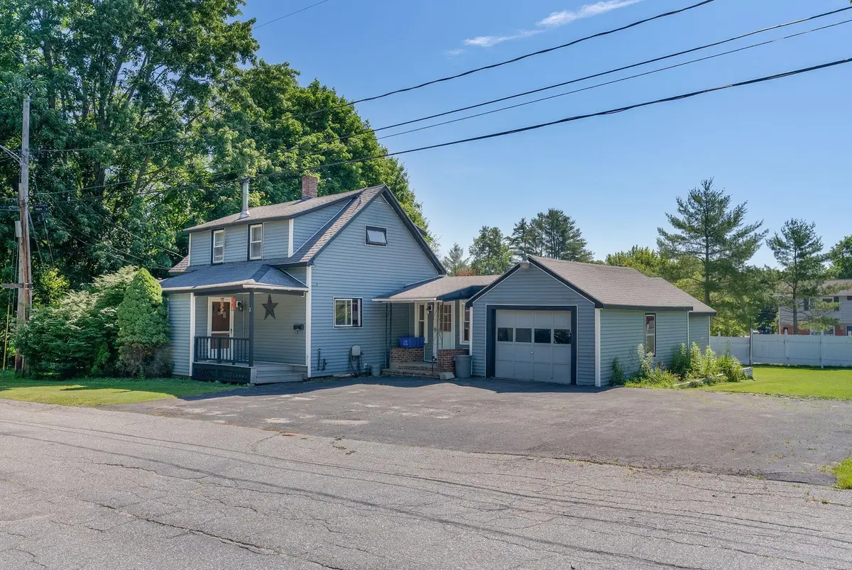 2 Carew Avenue, Lewiston, ME 04240 - #1