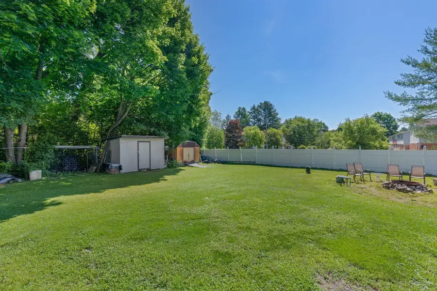 2 Carew Avenue, Lewiston, ME 04240 - #3