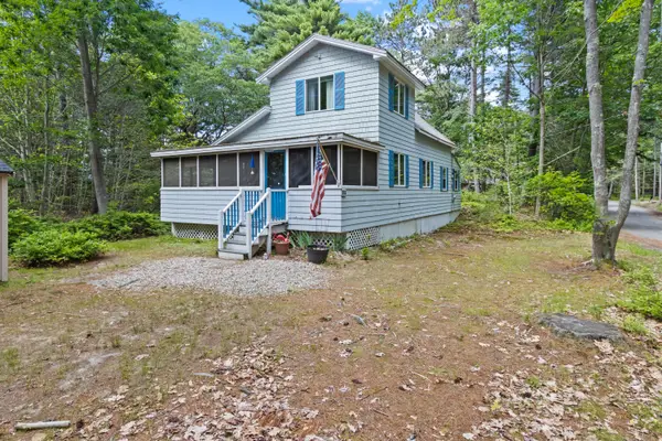384 Pleasant Avenue, Portland, ME 04108