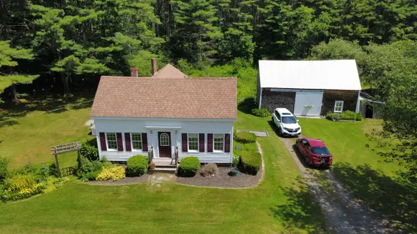 49 Willow Lane, Wiscasset, ME 04578